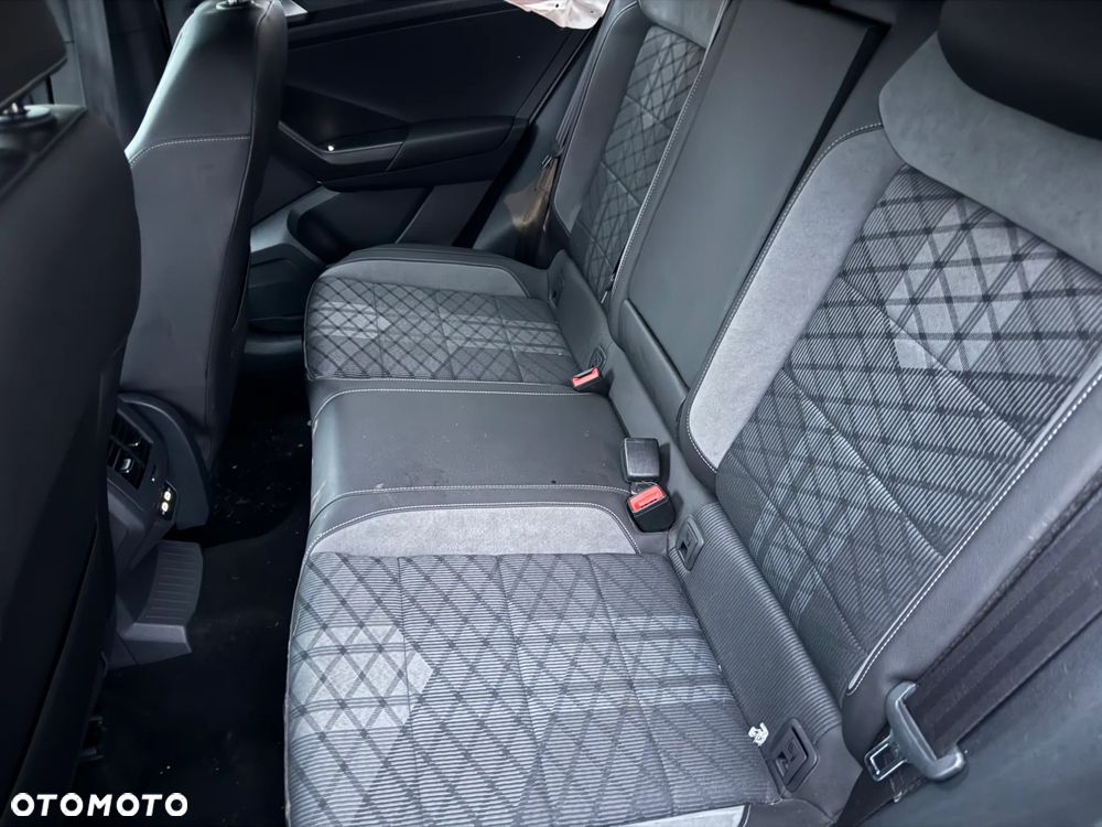 Volkswagen T-Roc 1.5 TSI OPF DSG R-Line - 27