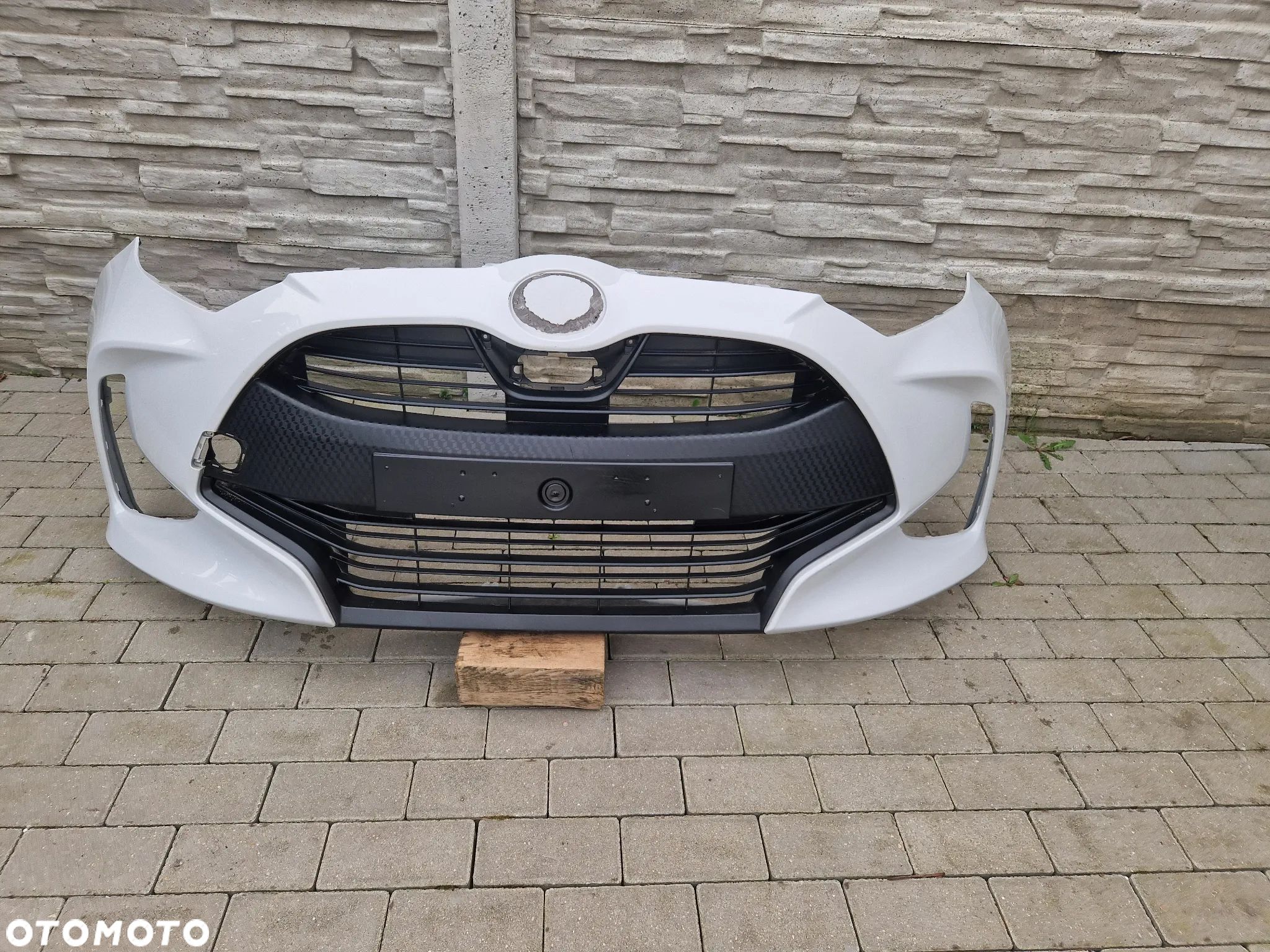 Zderzak Toyota Yaris IV 2020 - na pdc - 1