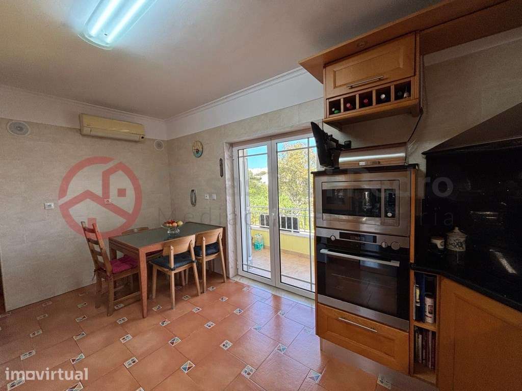 Moradia isolada T5 em Vale Flores, Almada – pohled 4