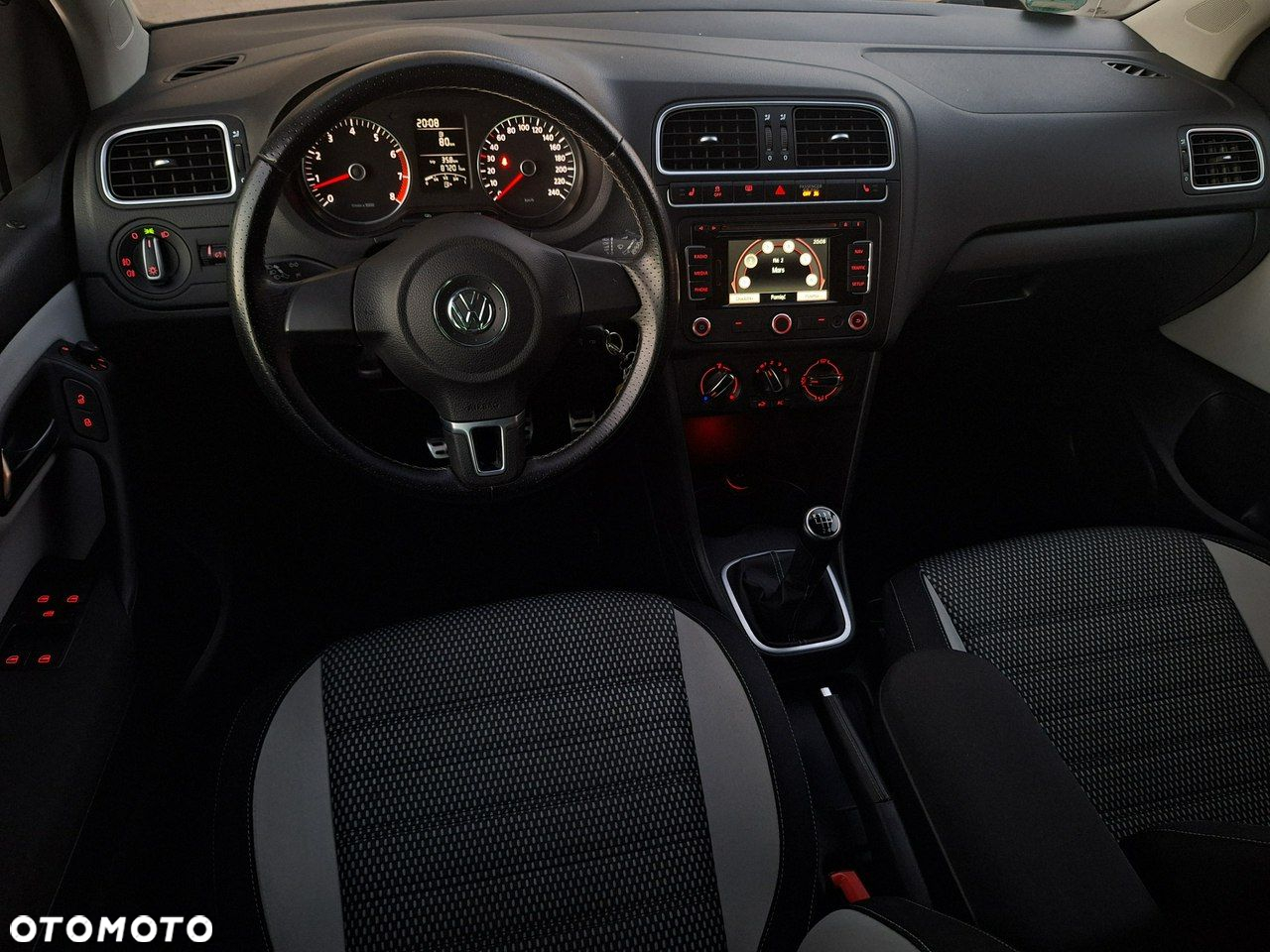 Volkswagen Polo - 14