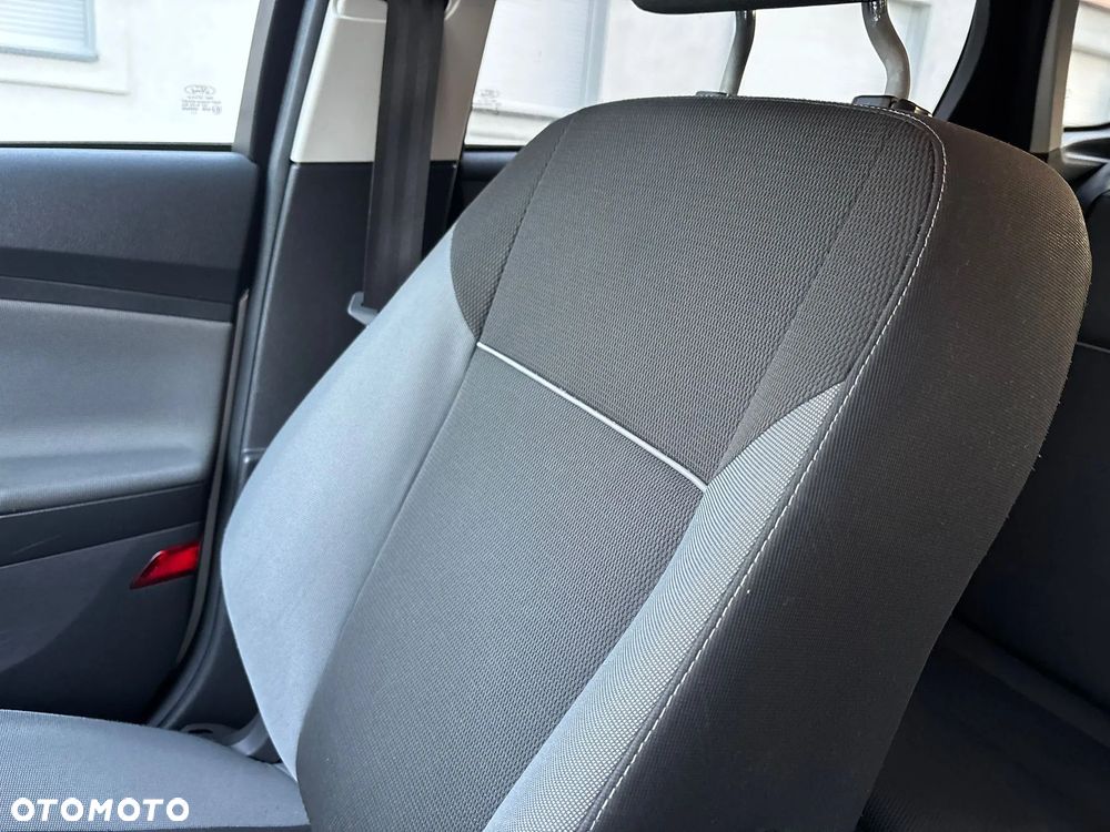 Ford Focus - 17