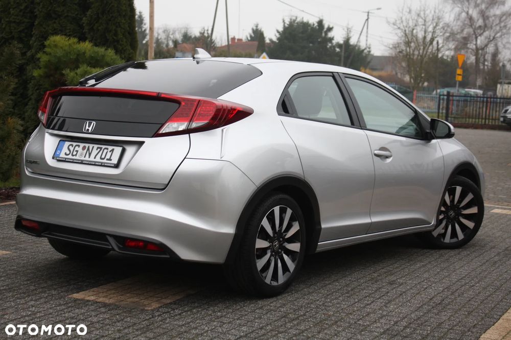 Honda Civic 1.8 Executive i-SHIFT - 4