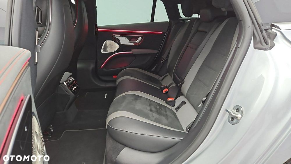 Mercedes-Benz EQS - 22