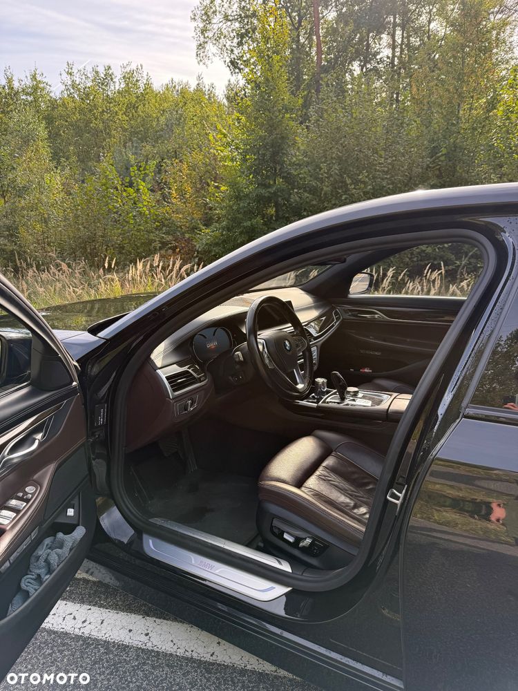 BMW Seria 7 - 9