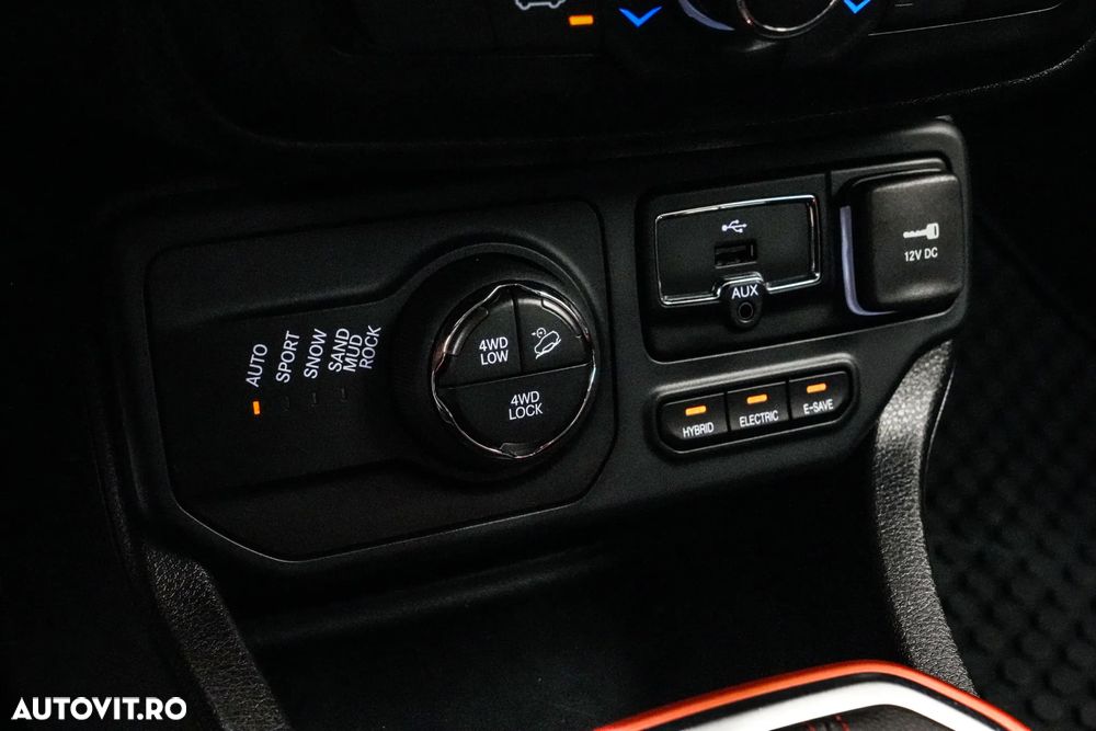 Jeep Renegade 1.3T 4xe AT6 PHEV Trailhawk - 20