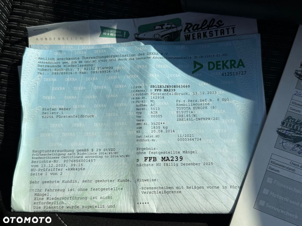 Toyota Auris 1.6 Premium - 26