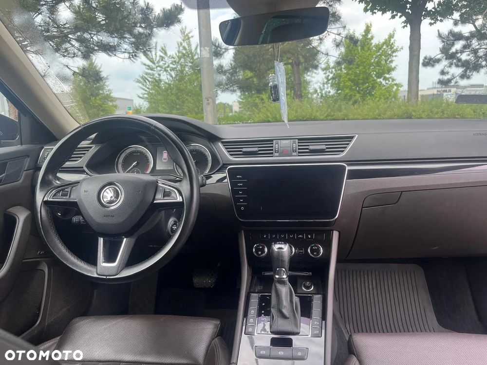 Skoda Superb 2.0 TDI 4x4 L&K DSG - 4