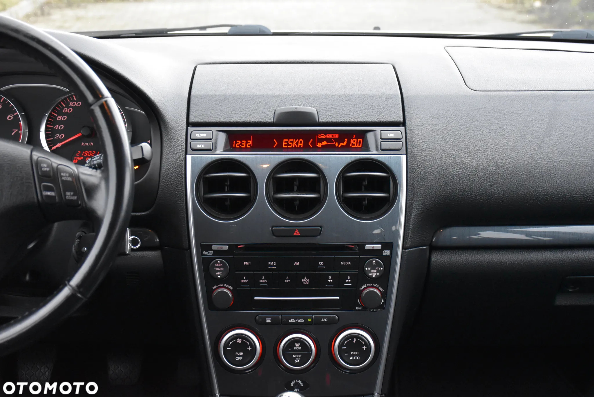 Mazda 6 2.0 Exclusive + - 22