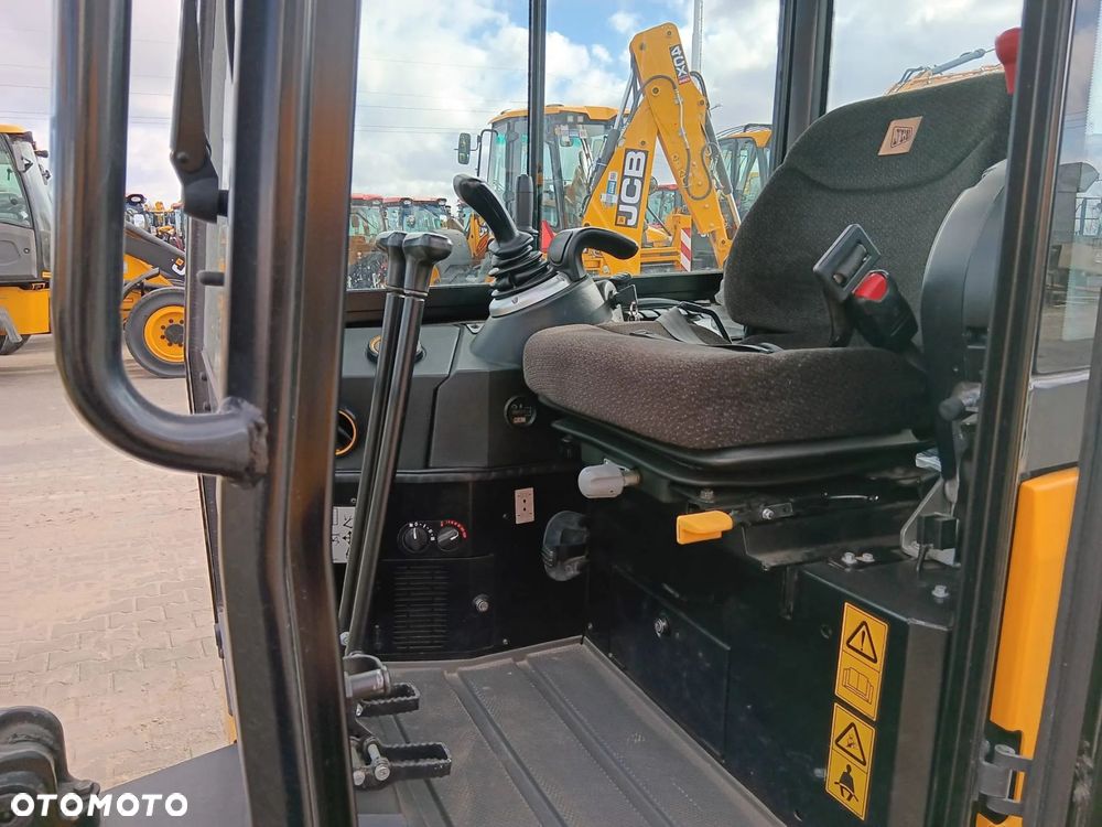 JCB Minikoparka 19C-1 - 13