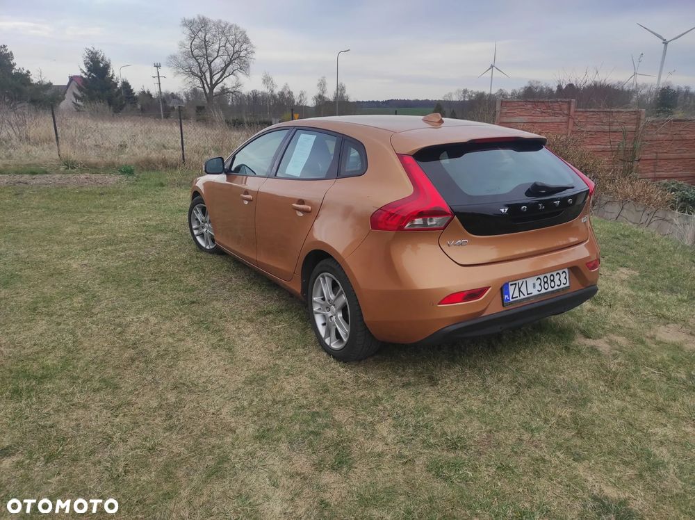 Volvo V40 D2 Base - 2