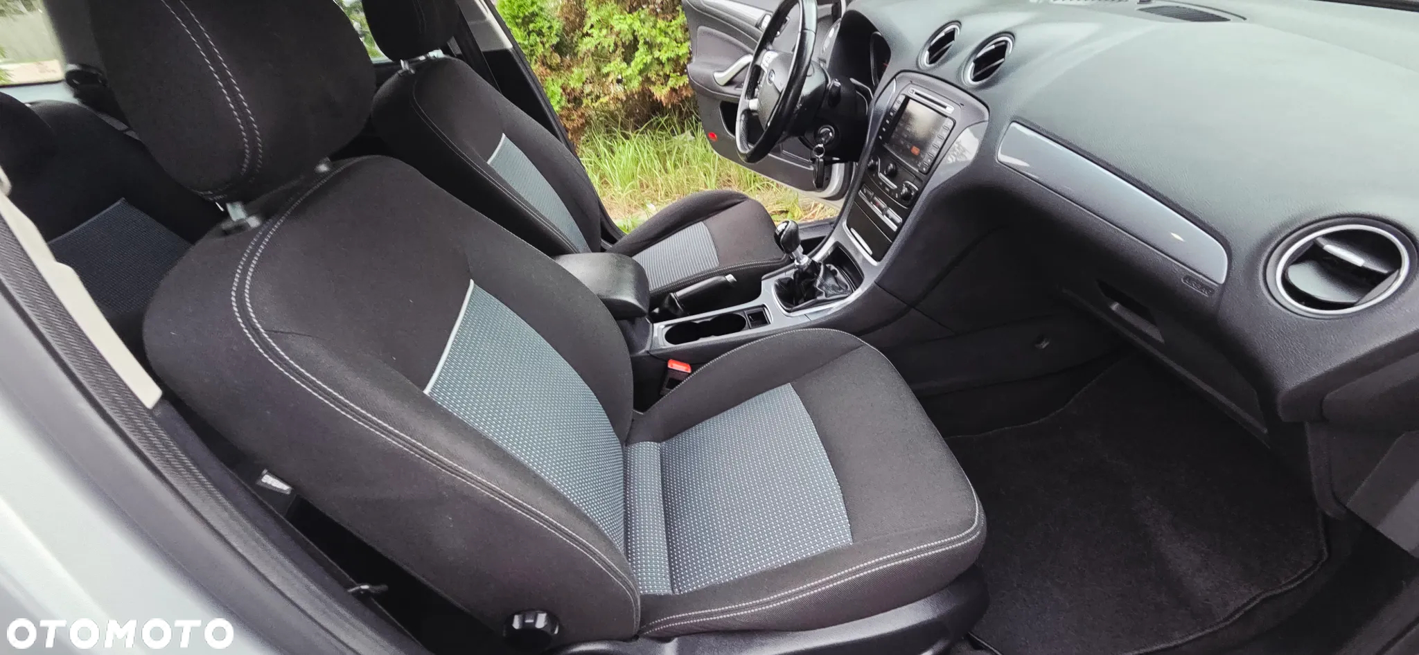 Ford Mondeo 2.0 TDCI Ghia - 37