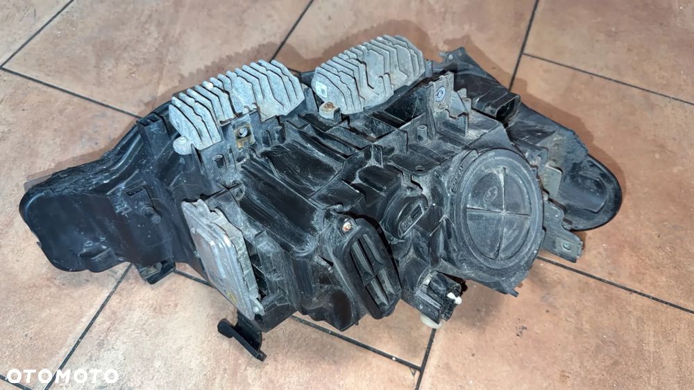 LAMPA BMW F30 F31 BI XENON NIESKRĘTNY LEWA KPL SCHODZI LAKIER BEZBARWNY 7259525 - 4
