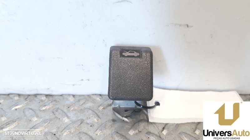 PUNHO INTERNO DO CAPÔ MITSUBISHI MONTERO 2.8 TD (V46W, V26W) 125CV 2835CC - 1