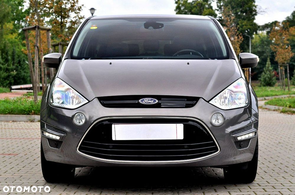 Ford S-Max - 34