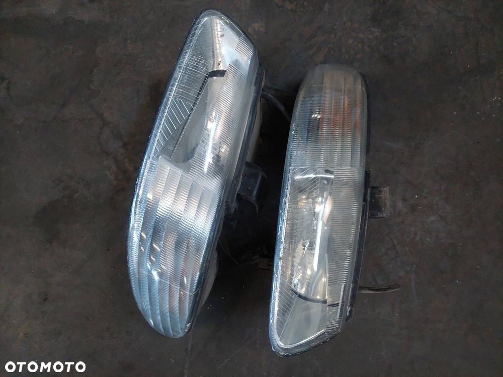KOMPLETNY PRZÓD MASKA ZDERZAK BŁOTNIKI LAMPY CHRYSLER VOYAGER III QAW - 2