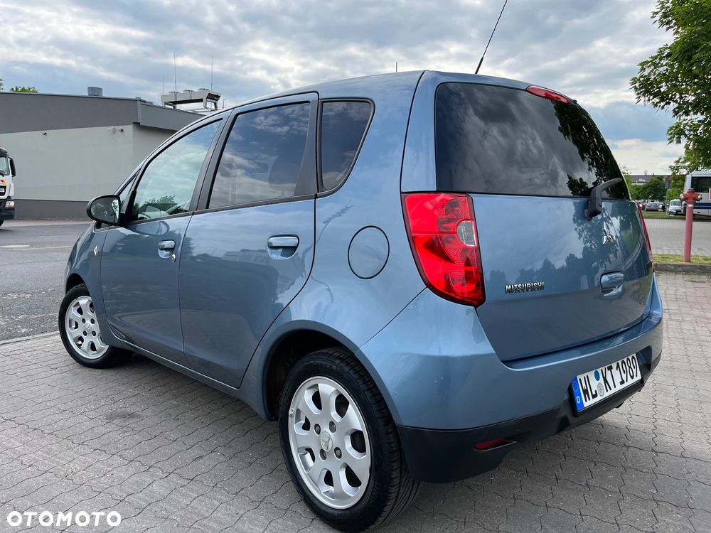 Mitsubishi Colt - 5