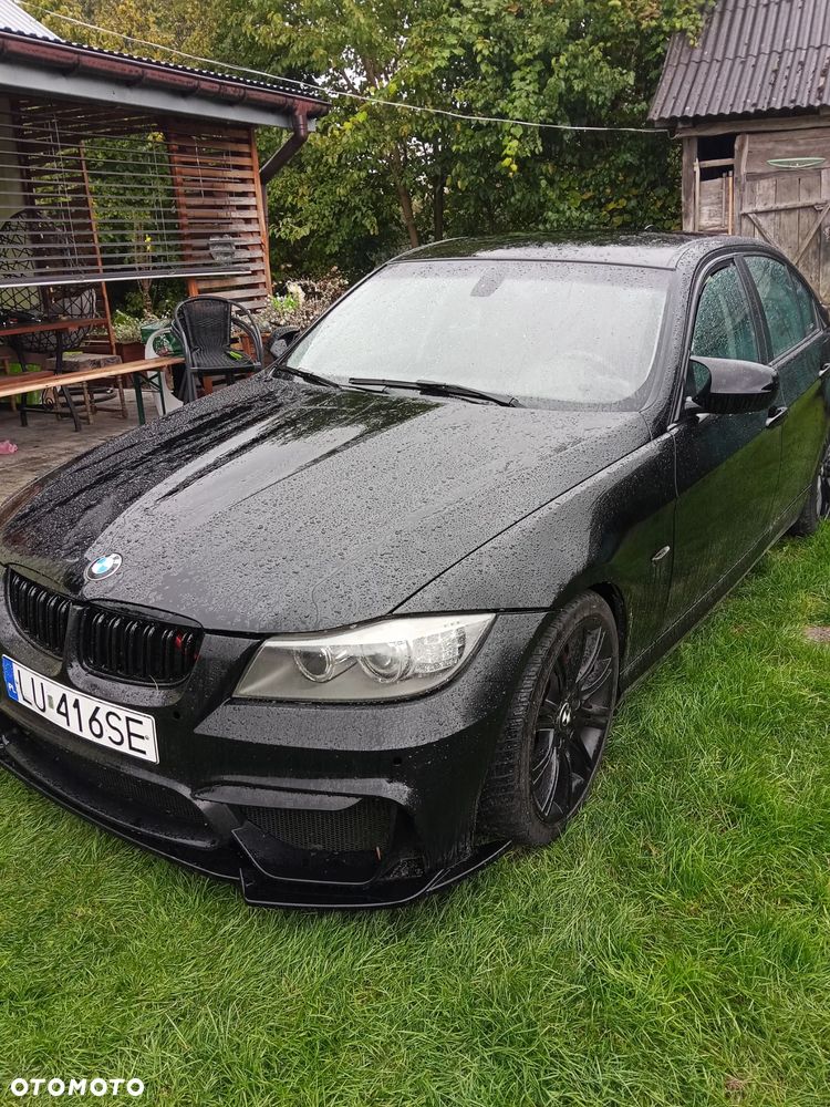 BMW Seria 3 330i - 3