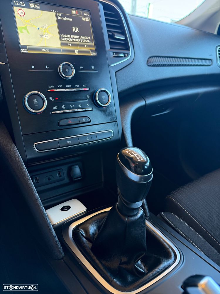 Renault Mégane BLUE dCi 115 BUSINESS EDITION - 15