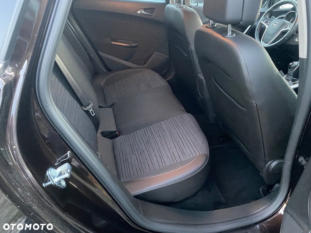 Opel Astra 1.4 Turbo Exklusiv - 30