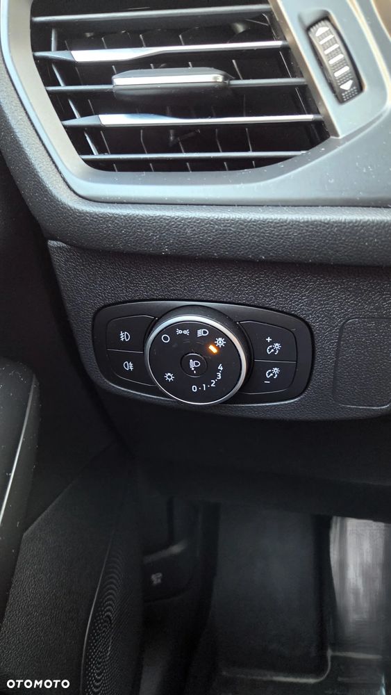 Ford Focus 1.5 EcoBlue SCR Titanium - 13