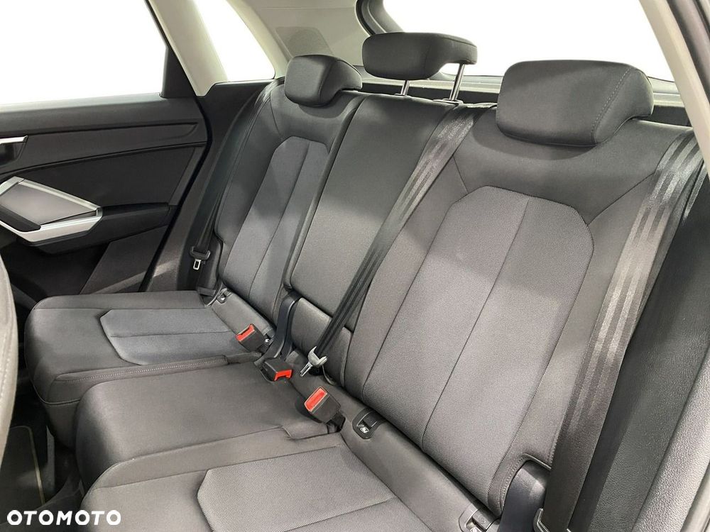 Audi Q3 - 13
