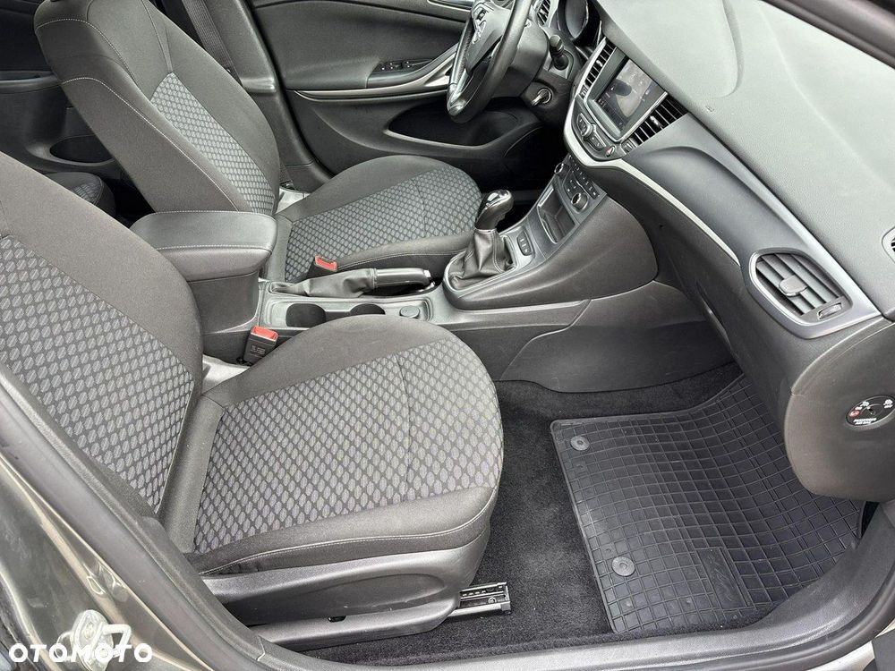 Opel Astra - 18