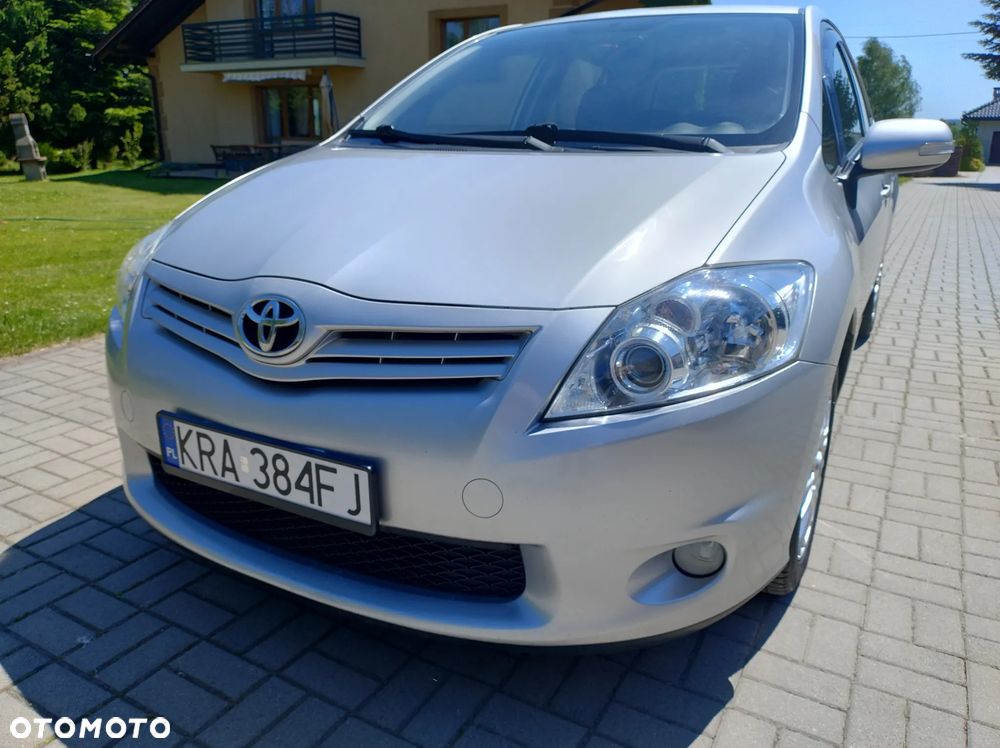 Toyota Auris 1.33 VVT-i - 15