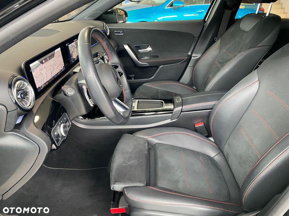 Mercedes-Benz Klasa A 200 d AMG Line 8G-DCT - 12