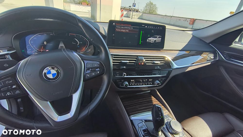 BMW Seria 5 540d xDrive - 16