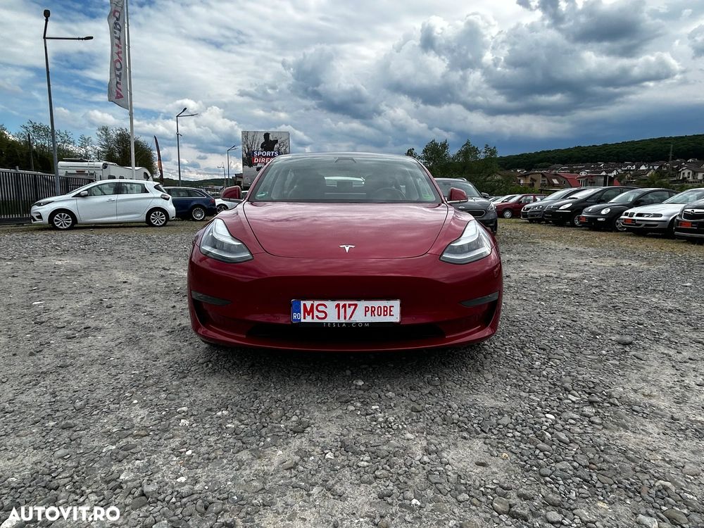 Tesla Model 3 - 10