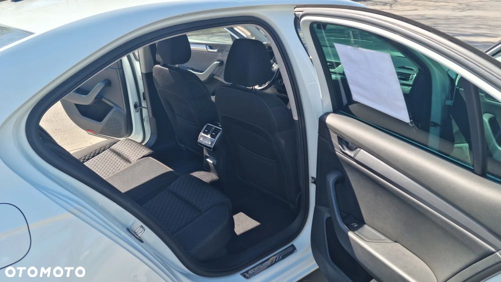 Skoda Superb 2.0 TDI Style - 12