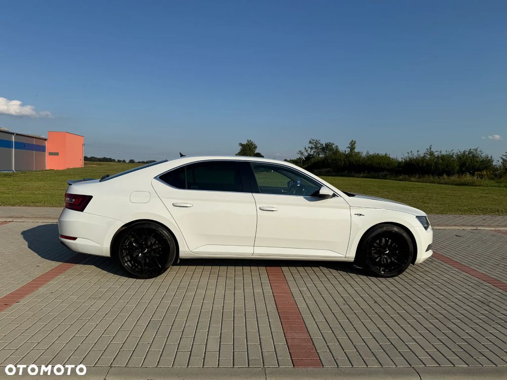 Skoda Superb 2.0 TDI L&K DSG - 10