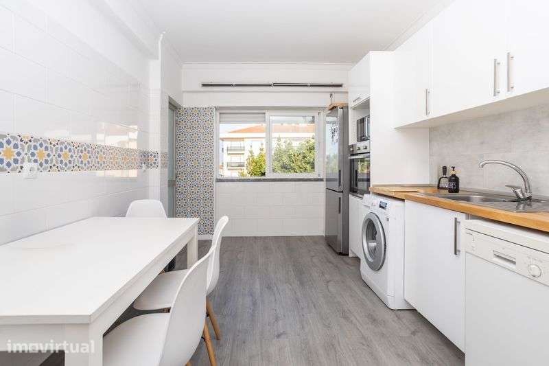 Apartamento T2 Remodelado no Pinhal Novo - Grande imagem: 3/12
