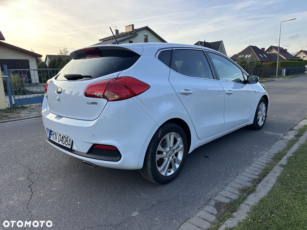 Kia Ceed Cee'd 1.4 Business Line - 4