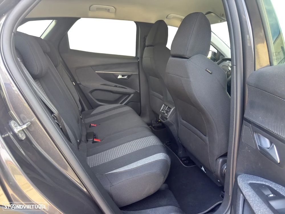 Peugeot 3008 PureTech 130 Stop & Start GPF EAT8 Active - 15