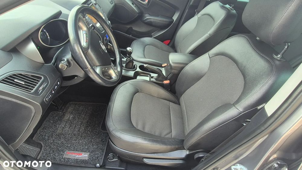 Hyundai ix35 2.0 GDI Premium 2WD - 18