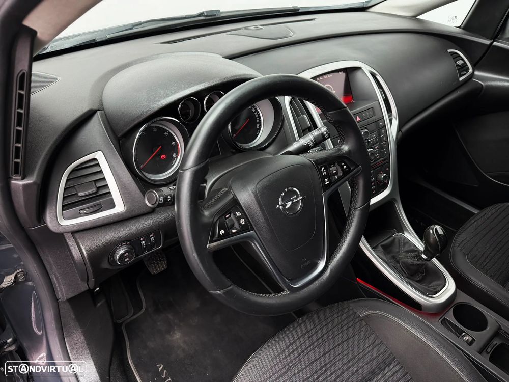 Opel Astra 1.6 CDTI Executive S/S J18 - 8