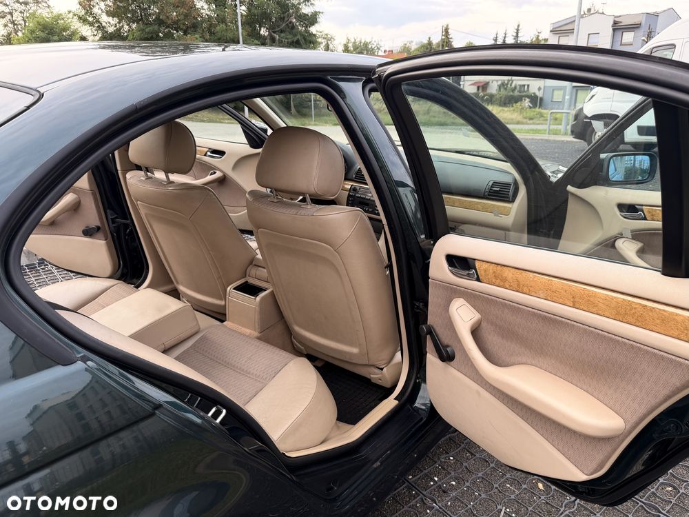 BMW Seria 3 320d - 11