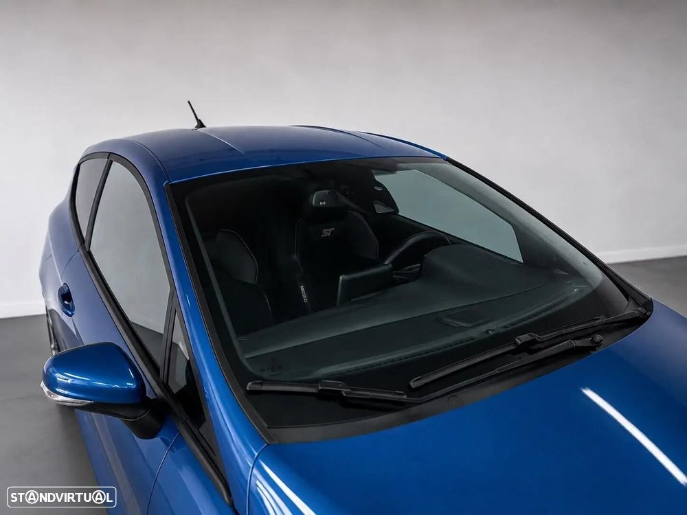 Ford Fiesta 1.5 EcoBoost S&S c/ Pack Pele Exclusiva ST - 19