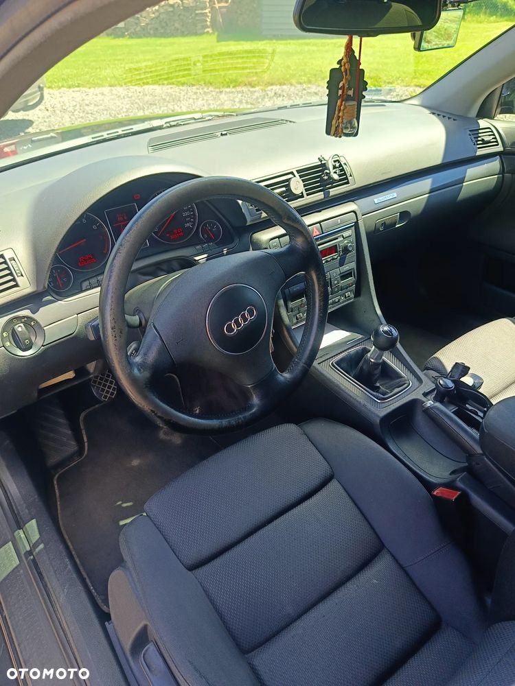 Audi A4 Avant 1.8T Quattro - 6