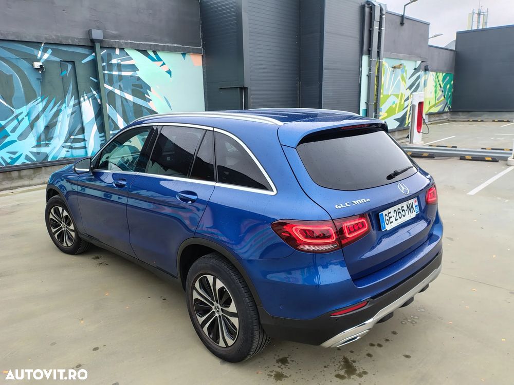 Mercedes-Benz GLC 300 e 4MATIC - 18