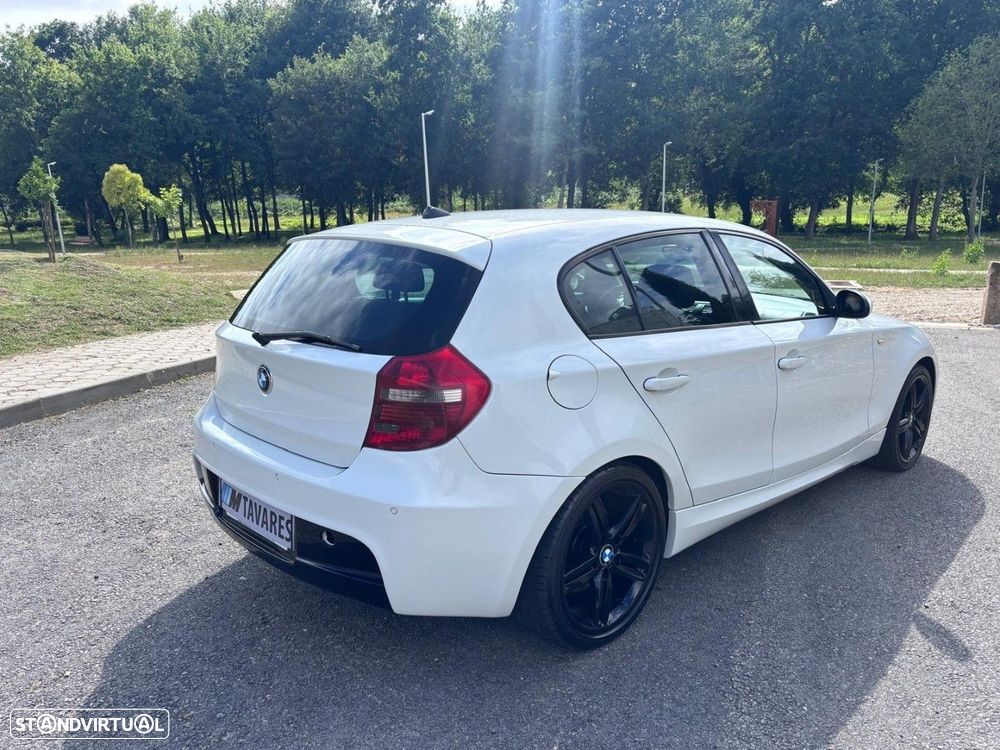 BMW 118 d Pack M - 4