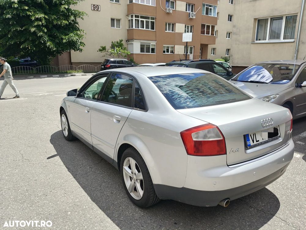 Audi A4 Limuzina 2.0 - 17