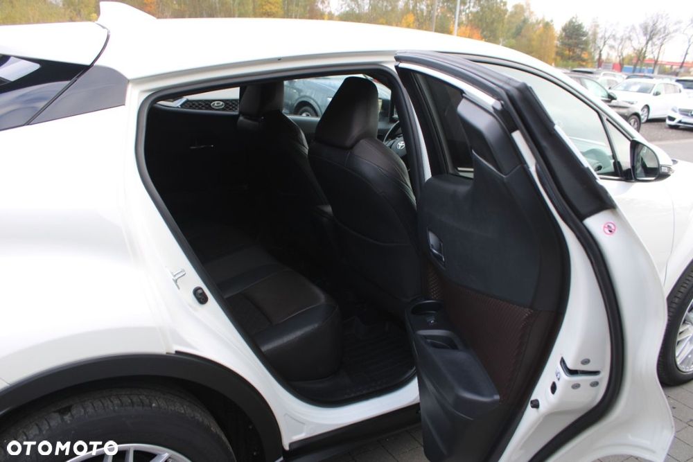 Toyota C-HR - 31