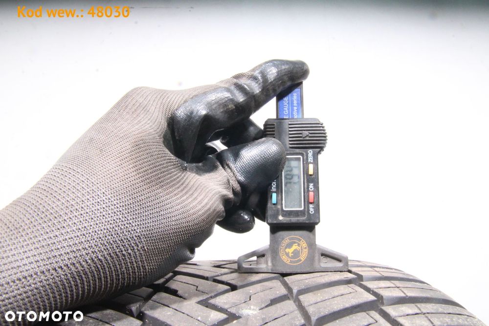 Pirelli Scorpion Verde All Season - 255/40 R20 - 2