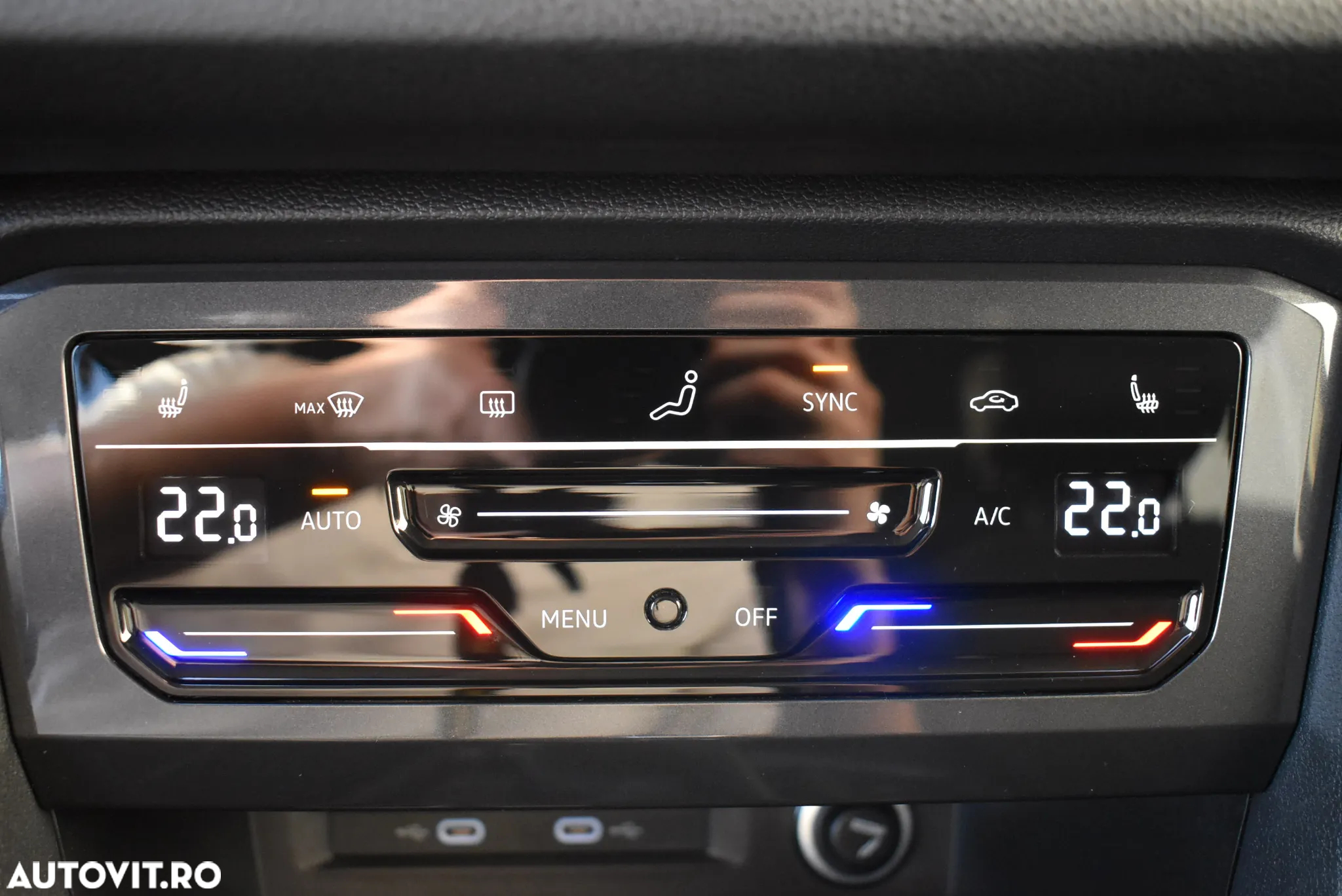 Volkswagen Tiguan Allspace 2.0 TDI DSG Life - 23