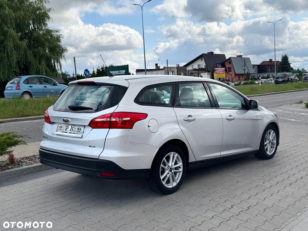 Ford Focus 1.0 EcoBoost Trend - 8