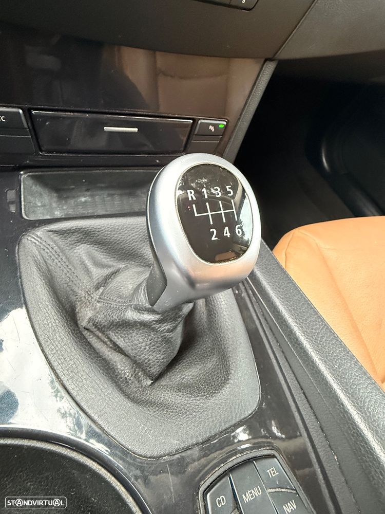 BMW 520 d Executive - 27