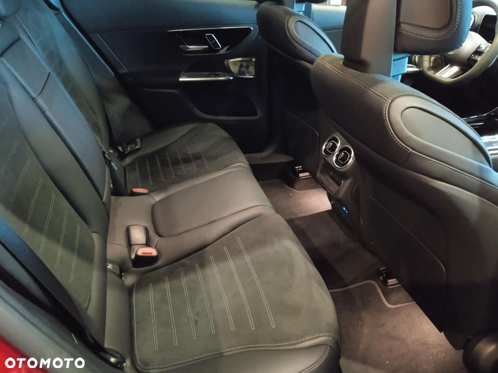 Mercedes-Benz GLC - 9