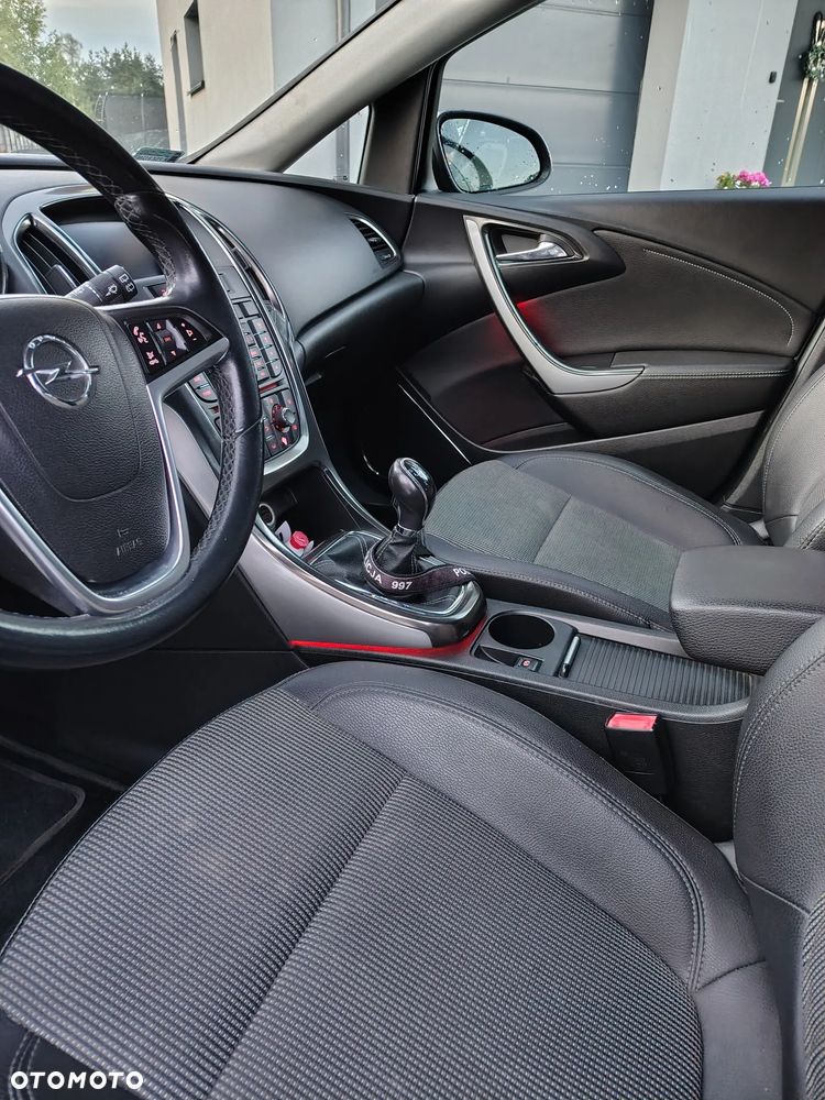 Opel Astra 1.7 CDTI DPF Cosmo - 17